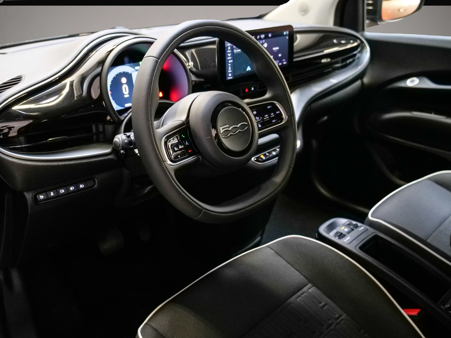 Fiat 500e (06/2023, ELECTRIC)