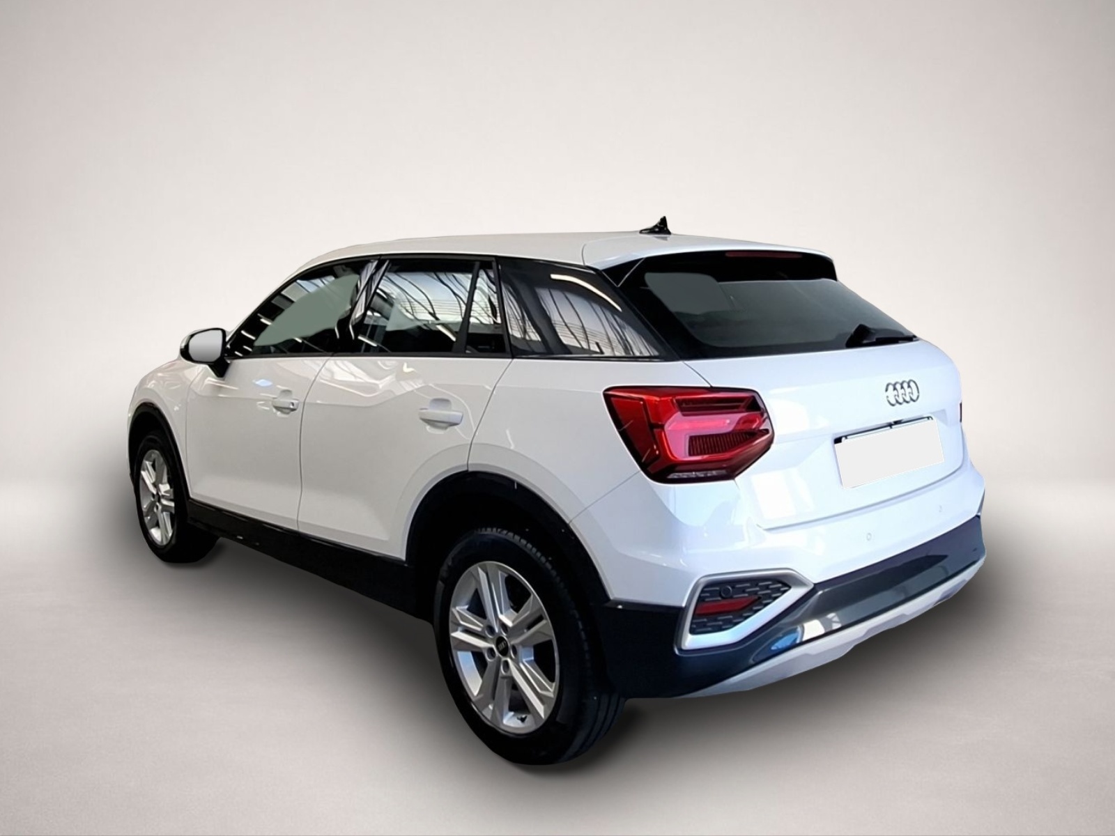 Audi Q2 (10/2022, Benzin)