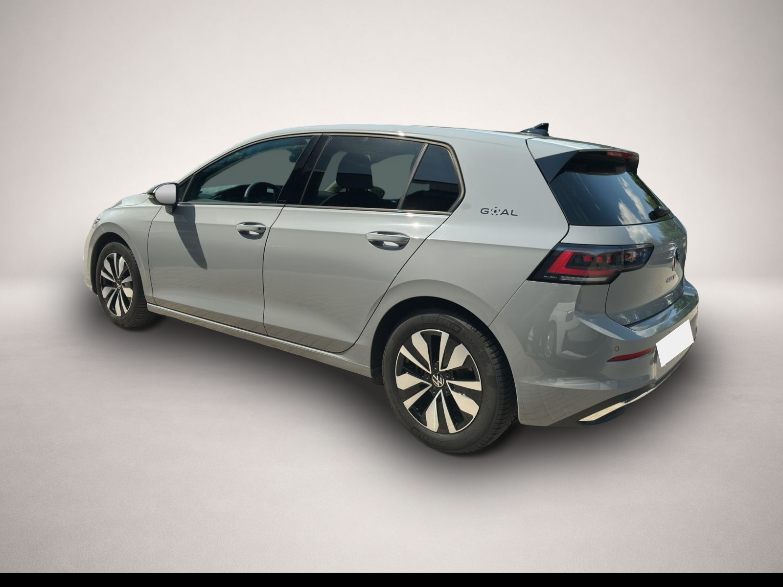 Volkswagen Golf (09/2025, Benzin)