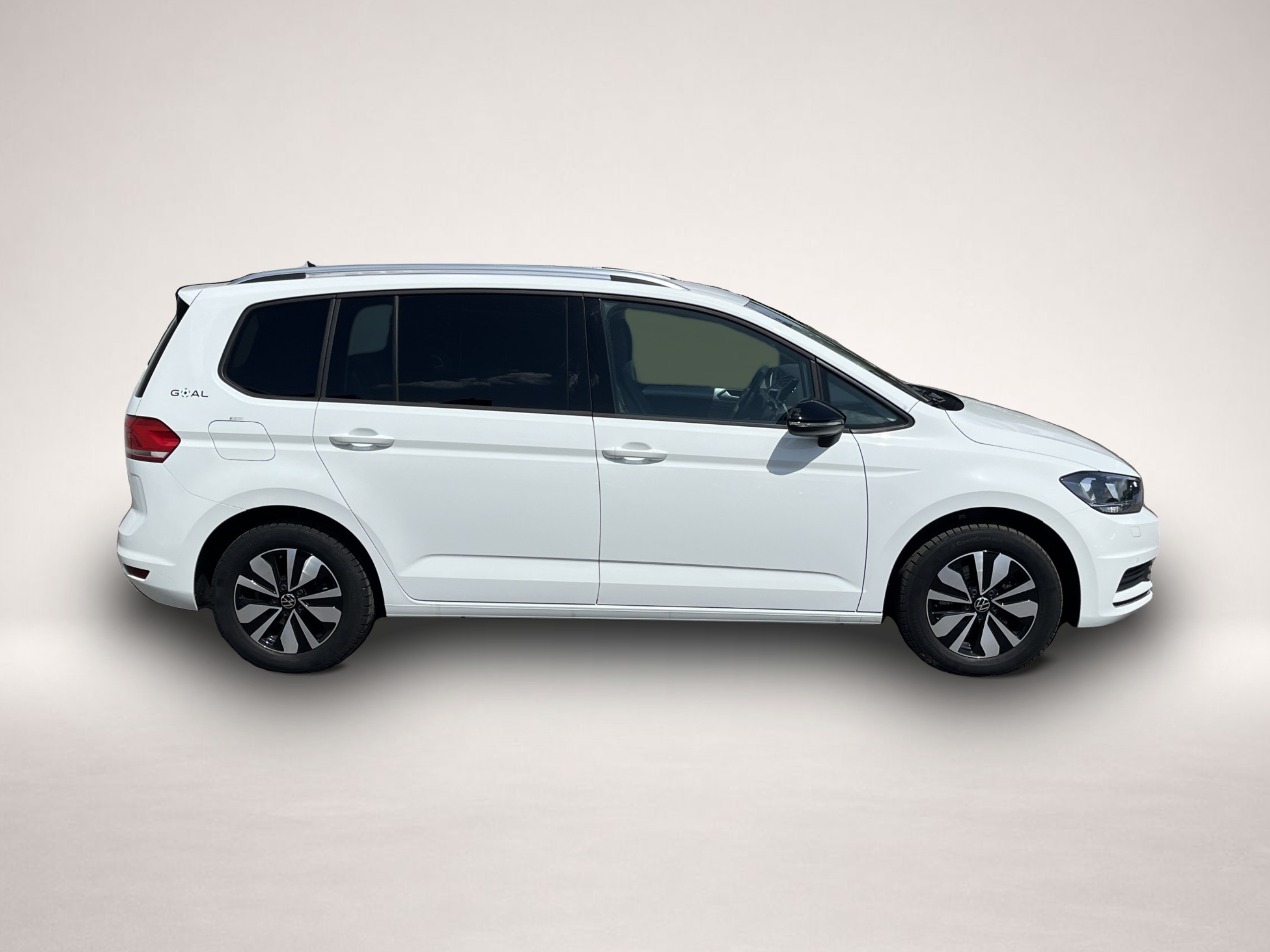 Volkswagen Touran (10/2025, Benzin)