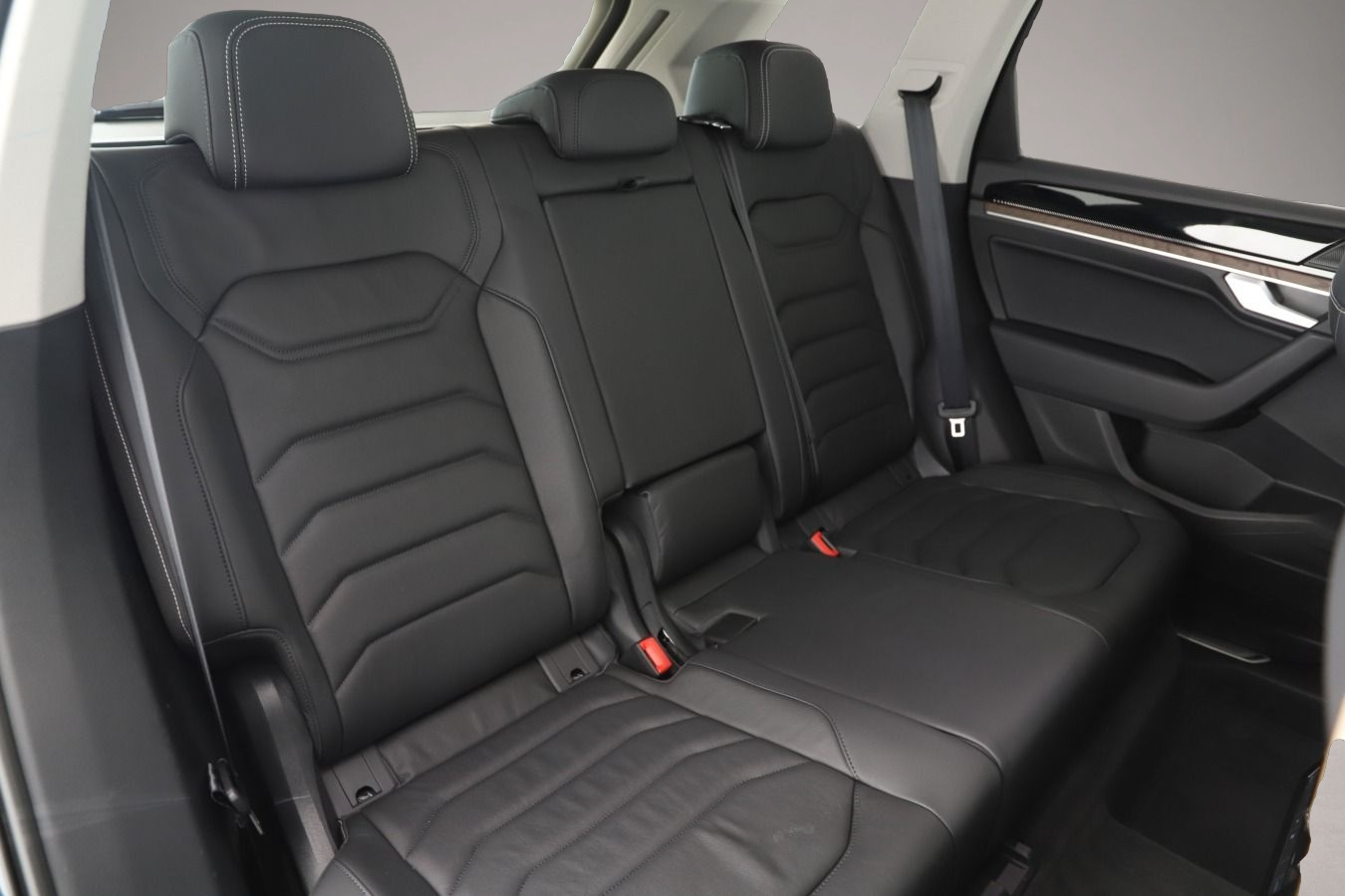 Volkswagen Touareg (09/2025, )