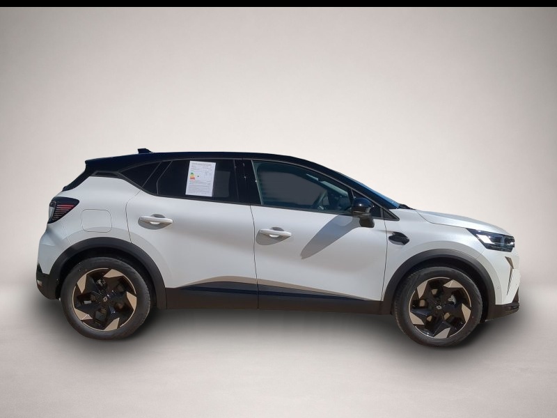 Renault Captur (03/2026, Benzin)