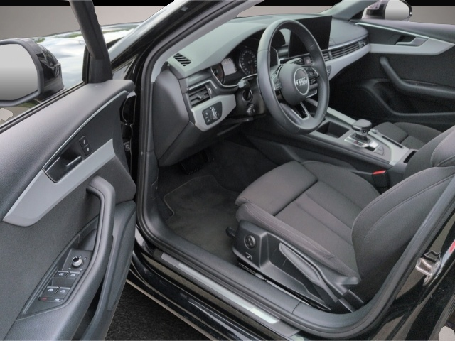 Audi A4 (05/2023, Diesel)