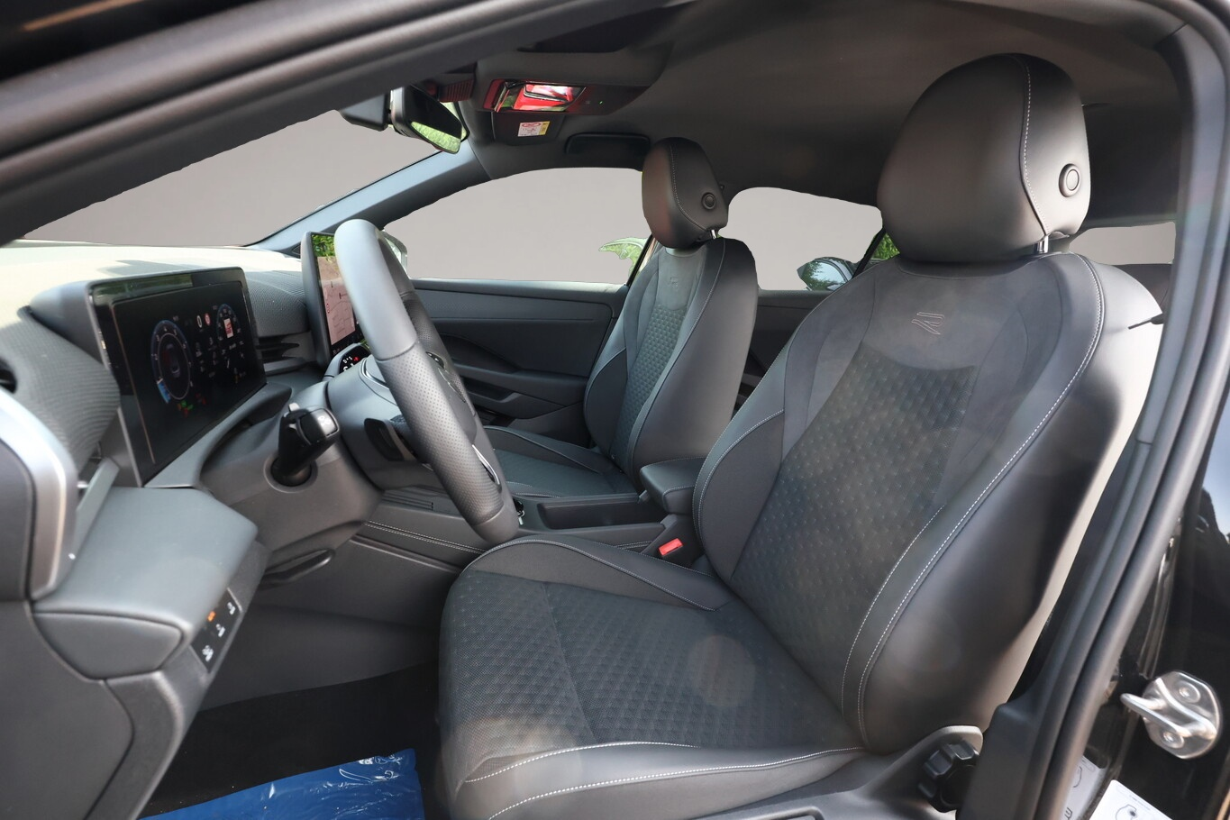 Volkswagen T-Roc (07/2026, Benzin)