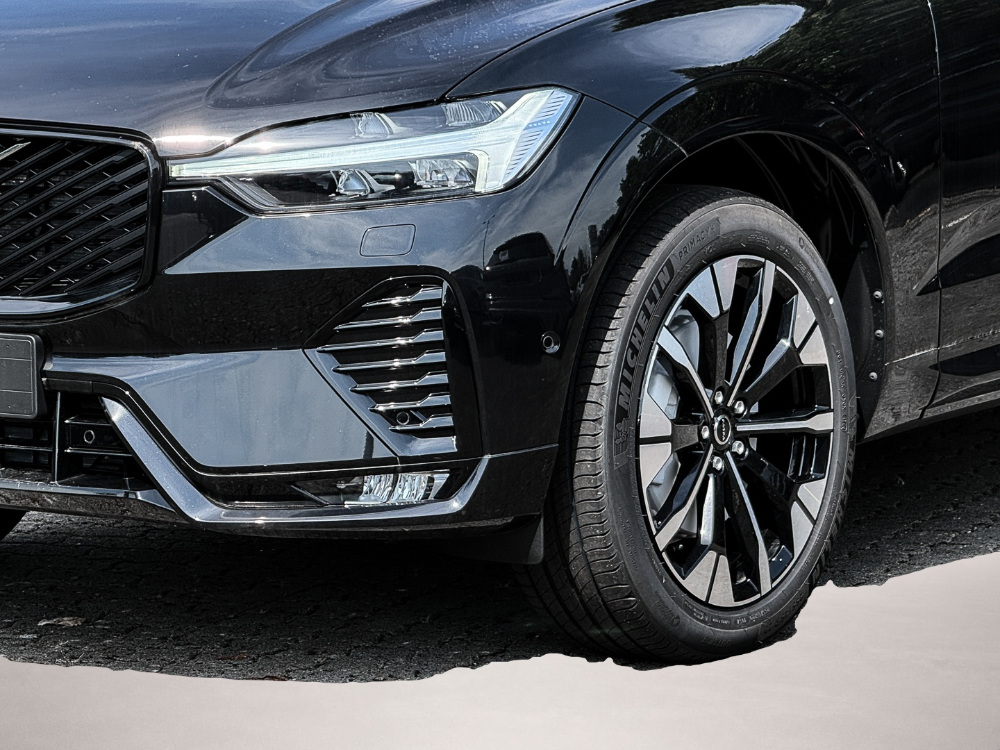 Volvo XC60 (06/2025, Benzin)