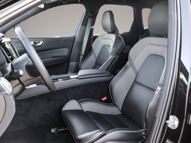 Volvo XC60 (03/2024, Hybrid (Benzin/Elektro))