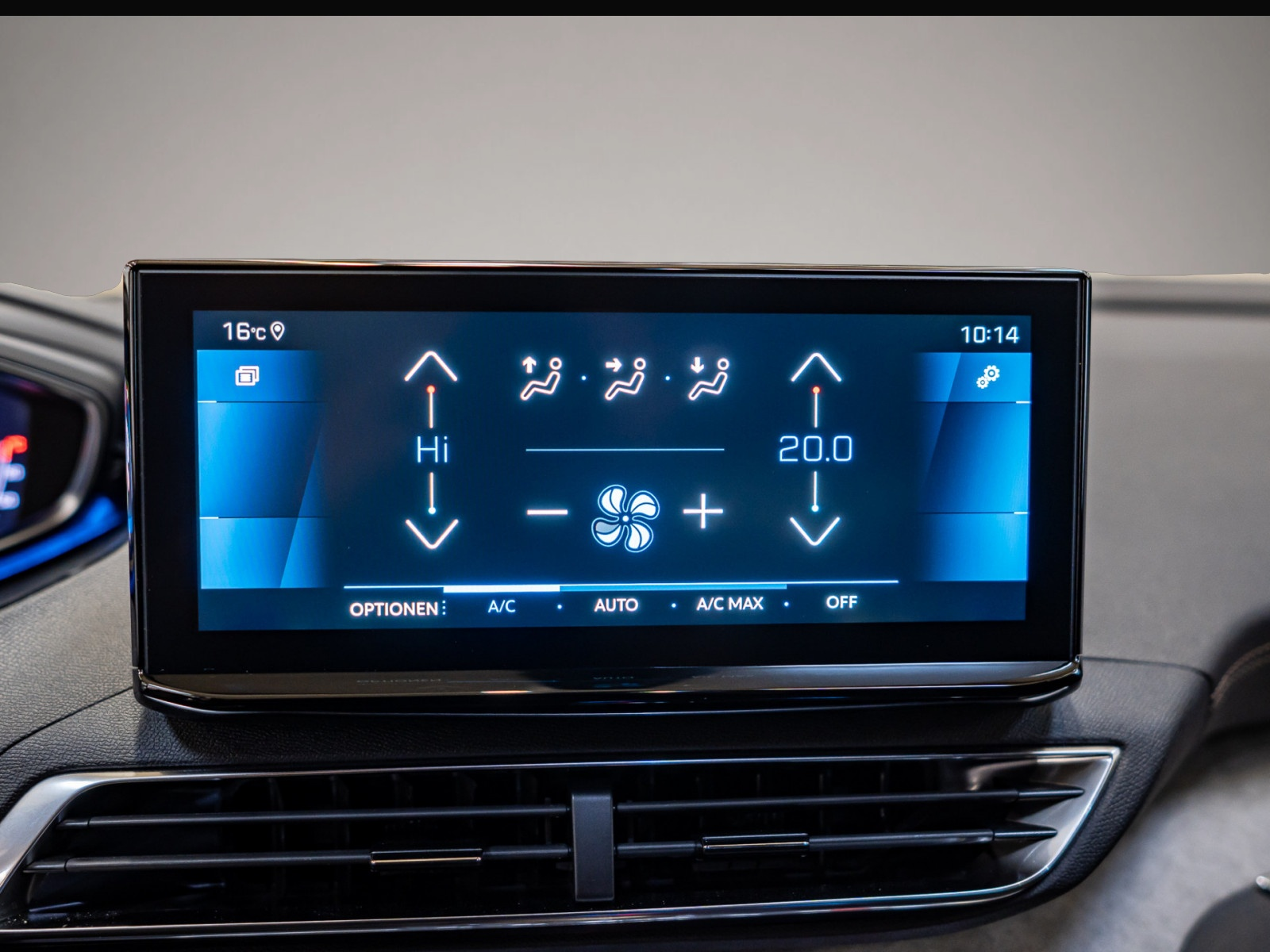 Peugeot 3008 (02/2024, Benzin)