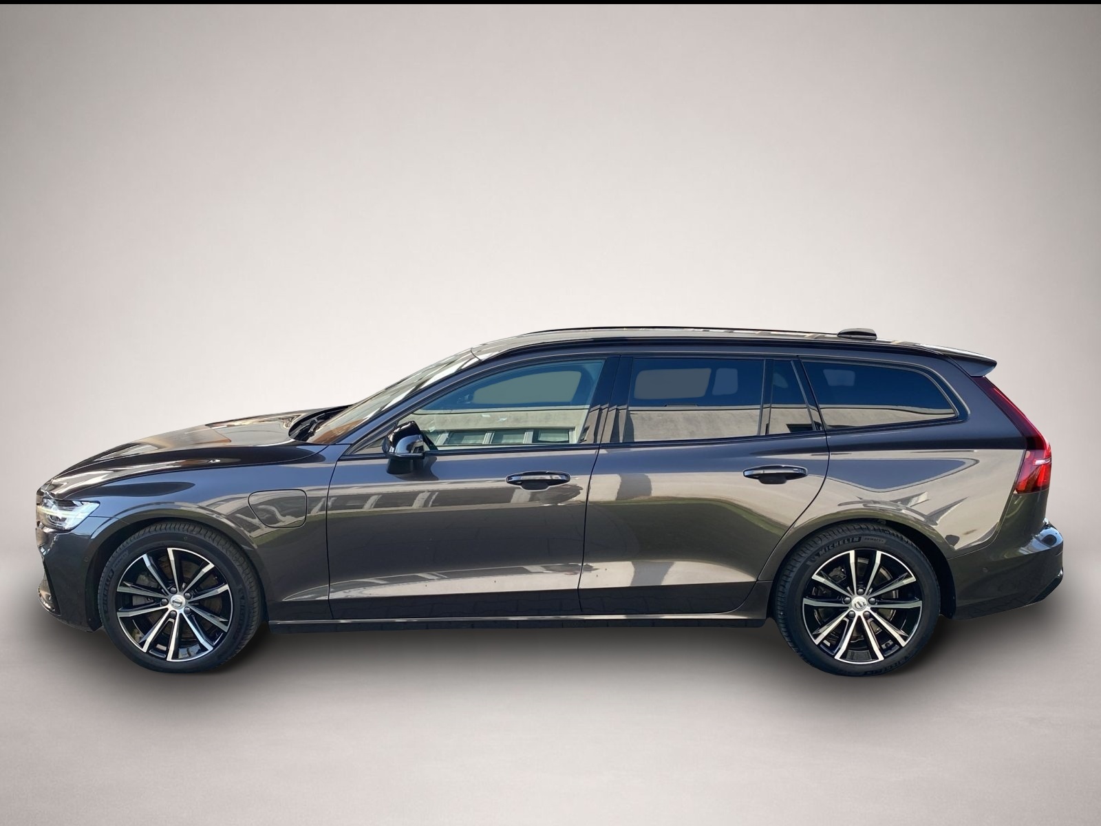 Volvo V60 (02/2023, )