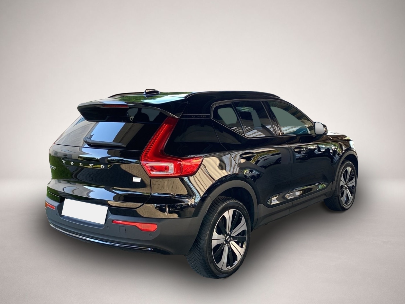 Volvo XC40 (07/2023, ELECTRIC)