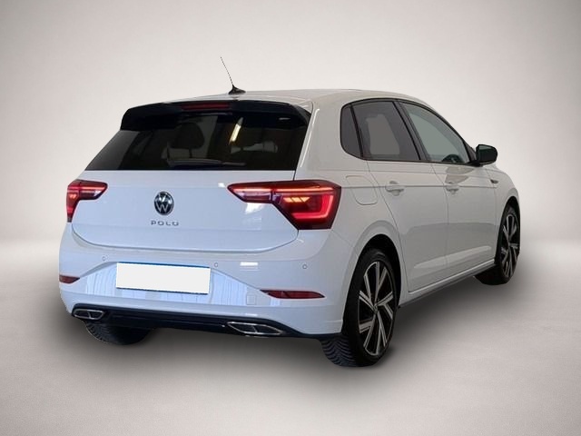 Volkswagen Polo (04/2022, Benzin)