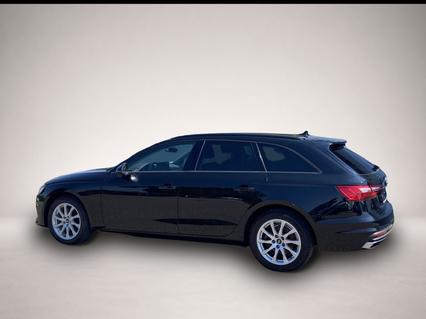 Audi A4 (08/2022, )