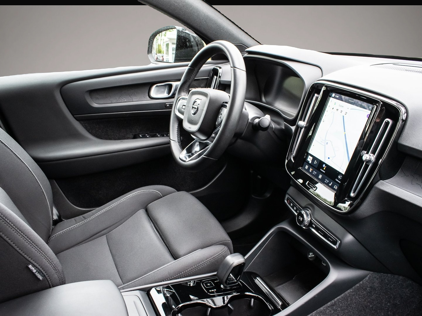 Volvo C40 (03/2023, ELECTRIC)
