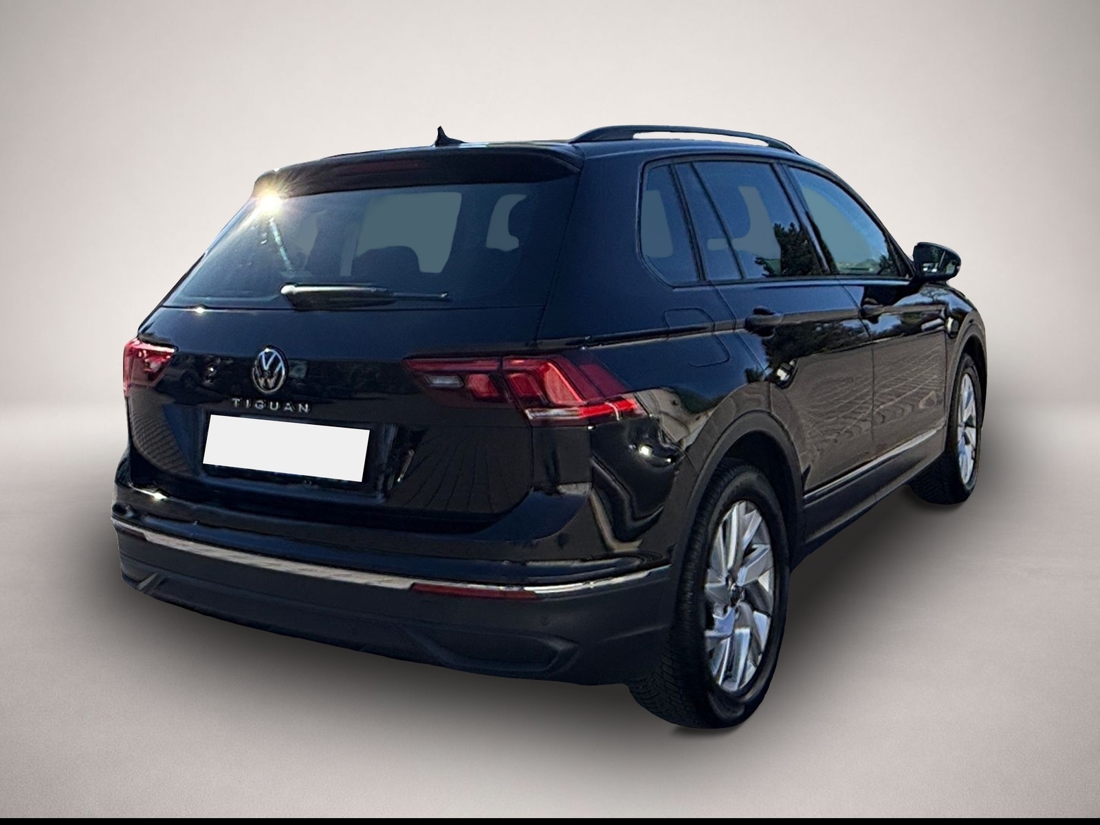 Volkswagen Tiguan (02/2021, Benzin)