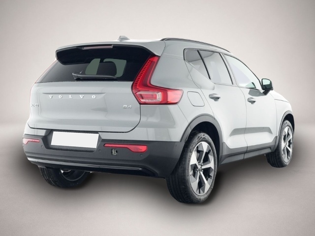 Volvo XC40 (07/2025, Benzin)