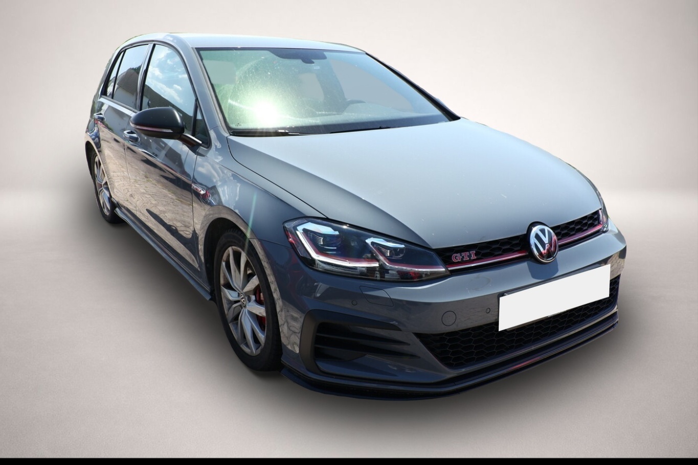 Volkswagen Golf (10/2019, Benzin)