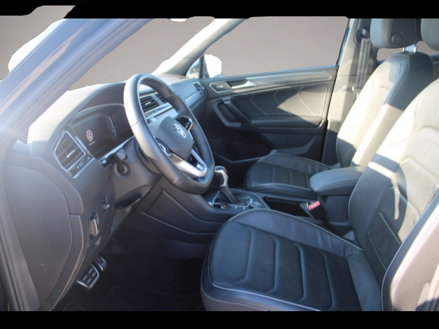 Volkswagen Tiguan Allspace (04/2023, Benzin)