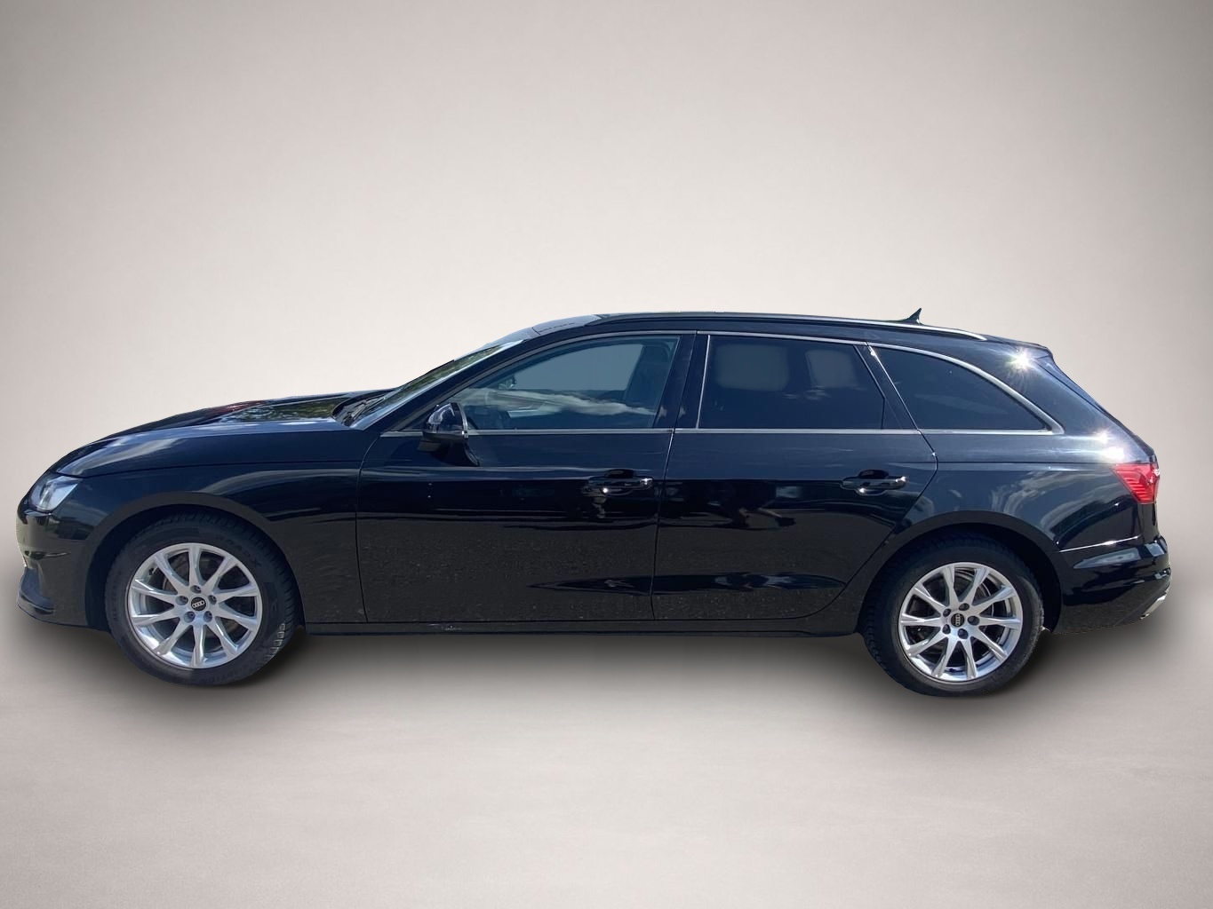 Audi A4 (08/2022, )