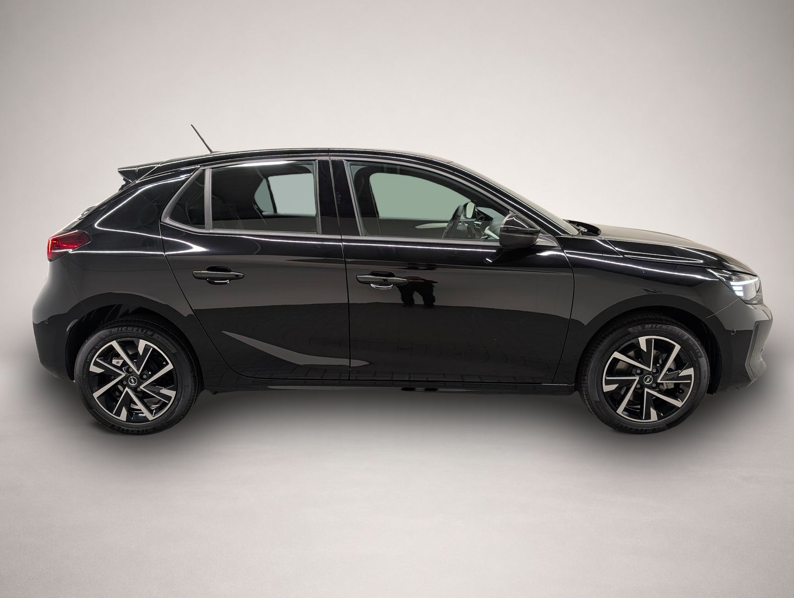 Opel Corsa (, Benzin)