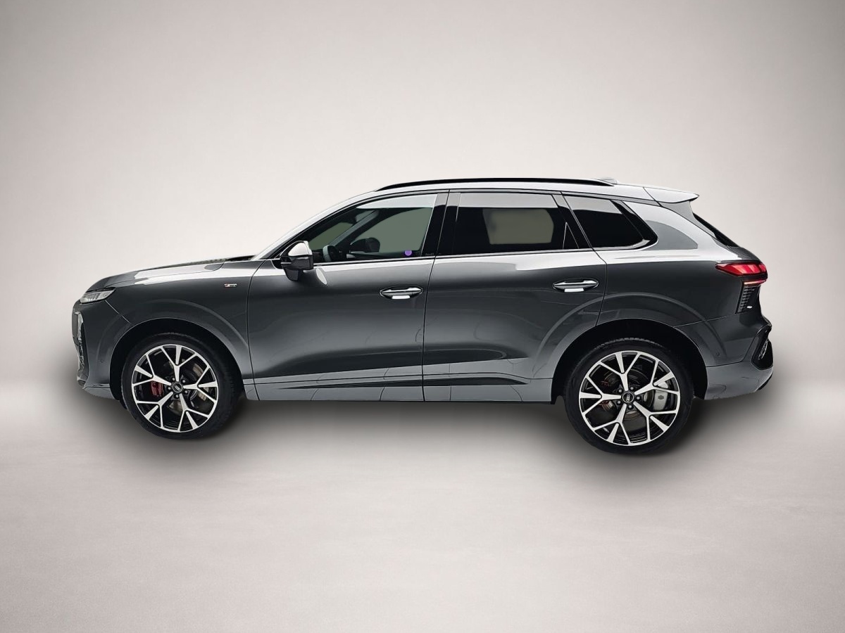 Audi Q3, image 4 of 4