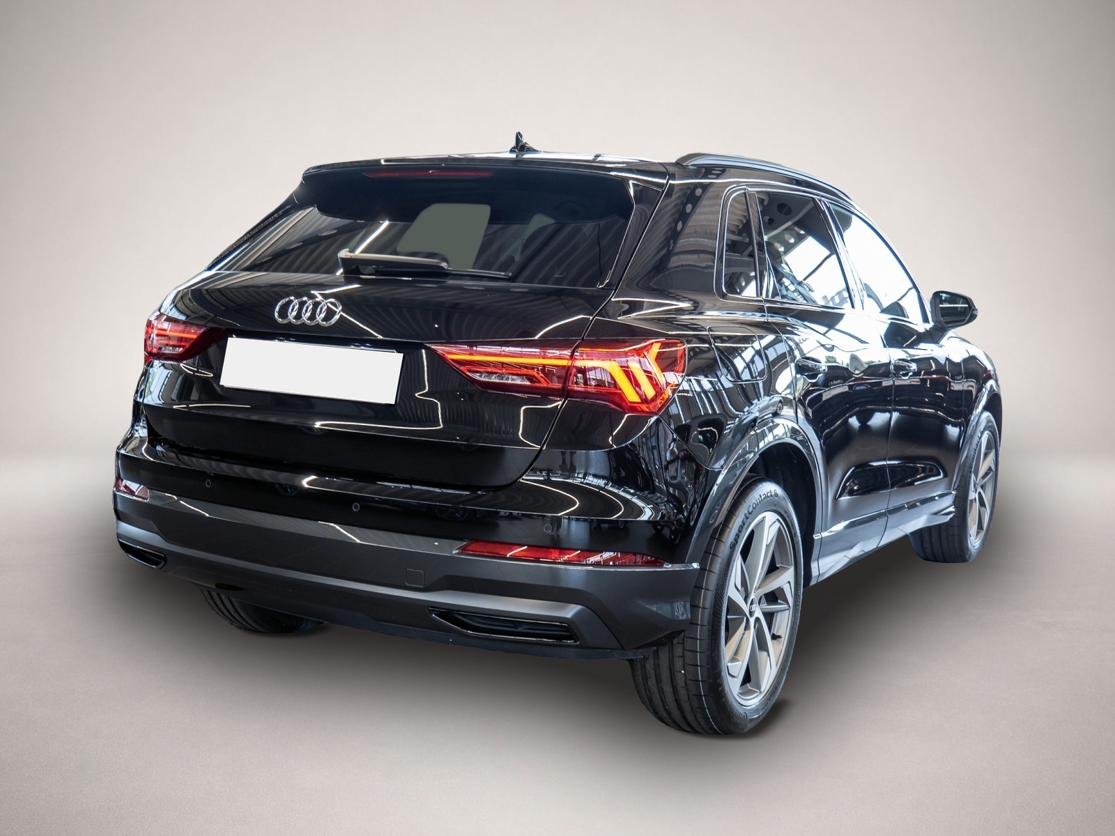 Audi Q3 (08/2025, Benzin)