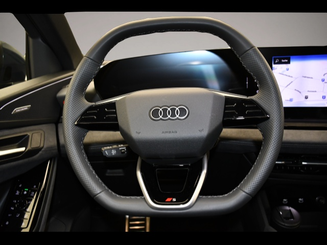 Audi Q6 e-tron (10/2025, ELECTRIC)