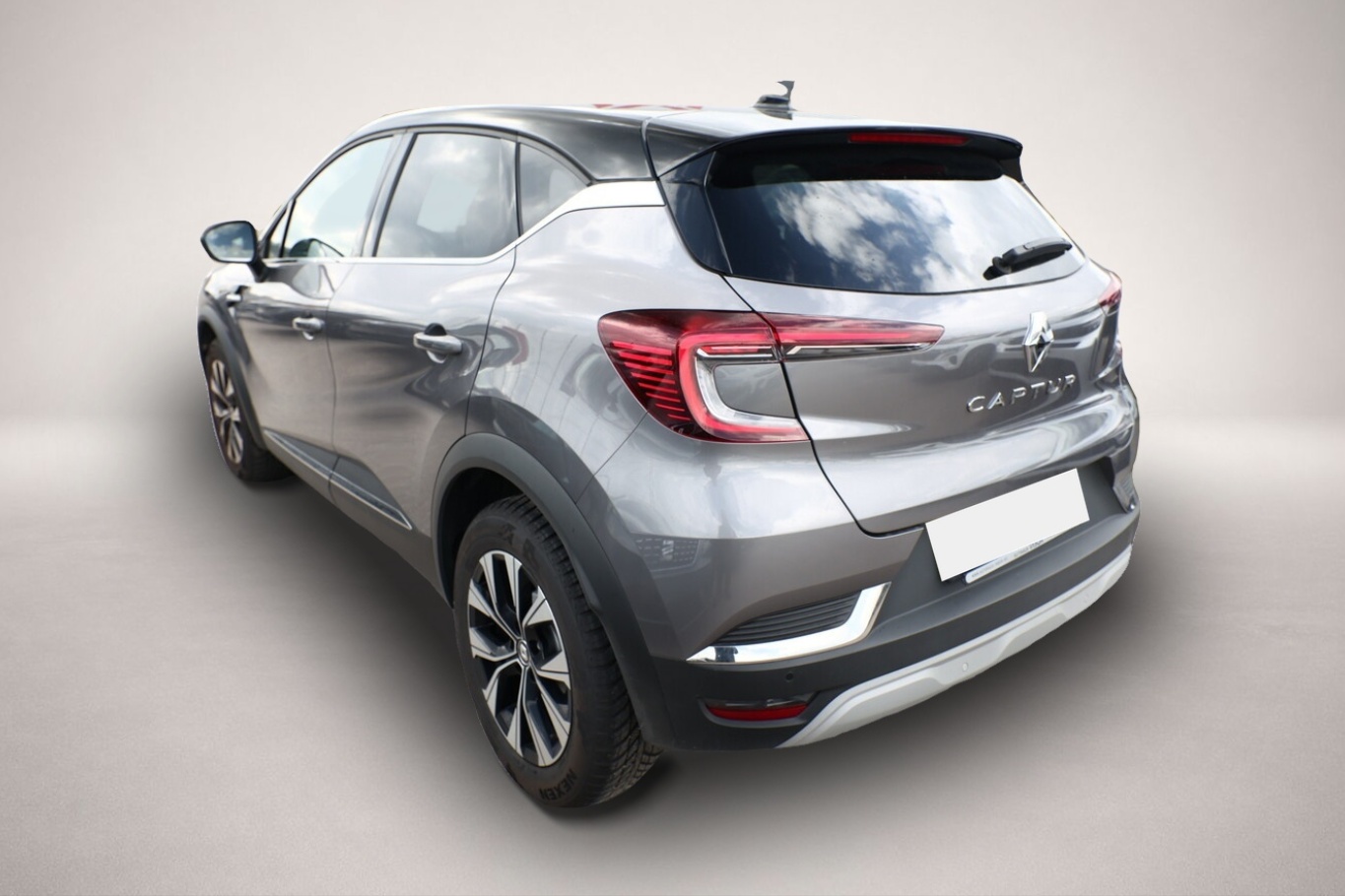 Renault Captur (02/2023, Benzin)