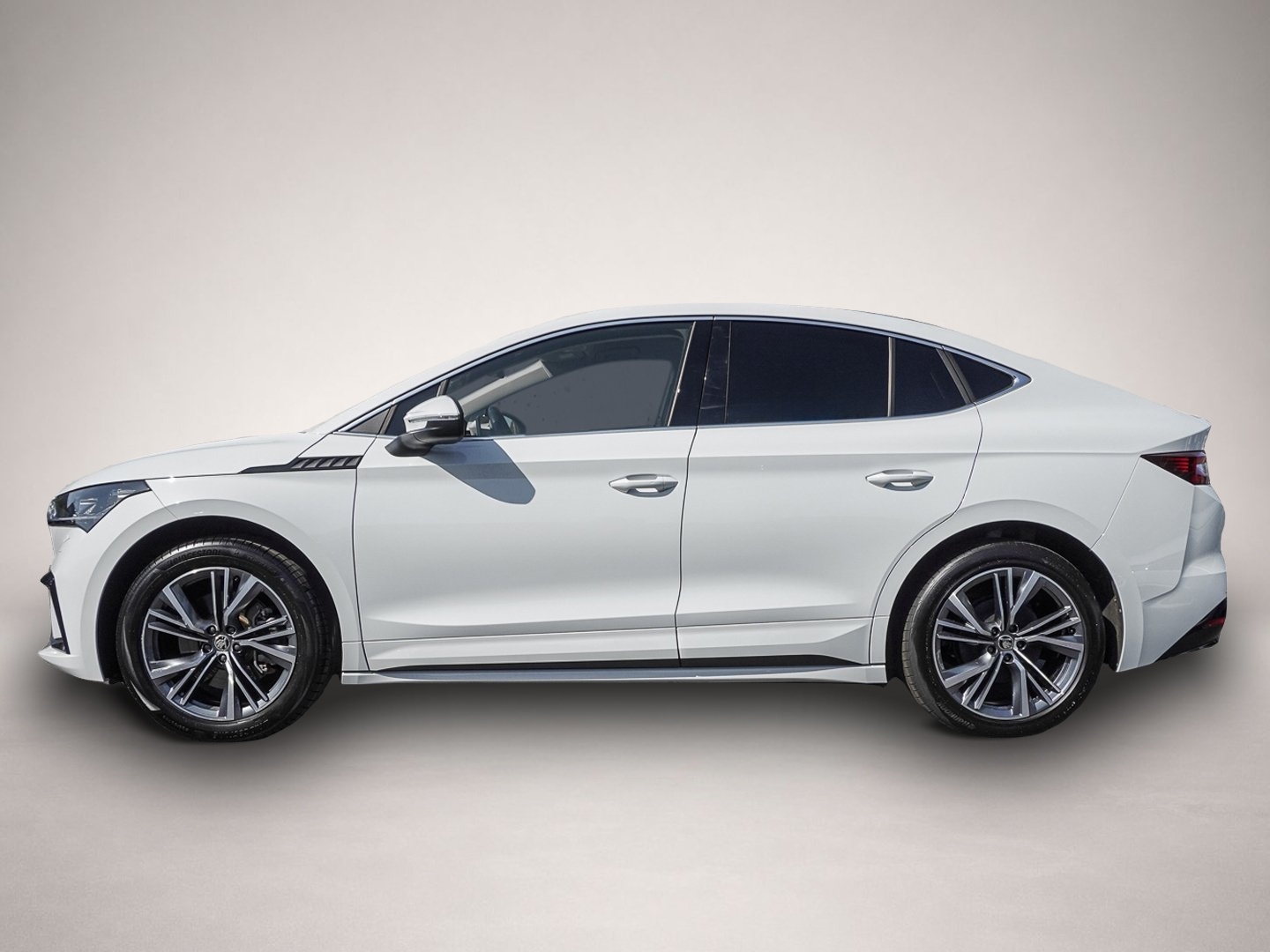 Skoda Enyaq (12/2023, ELECTRIC)