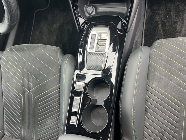 Peugeot 2008 (01/2026, Benzin)