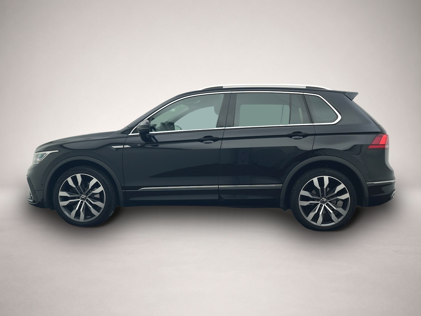 Volkswagen Tiguan (07/2023, Benzin)