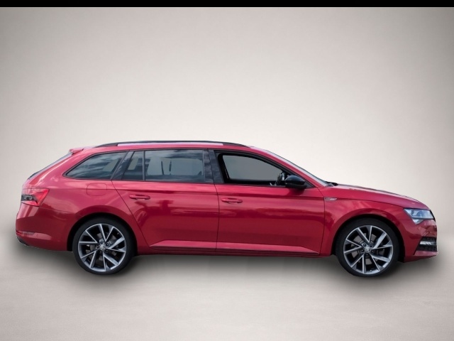 Skoda Superb (02/2024, Benzin)