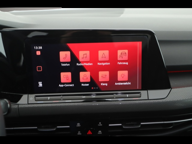 Volkswagen Golf (08/2024, )
