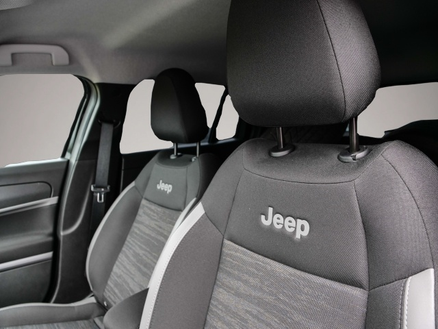 Jeep Avenger (08/2024, Benzin)