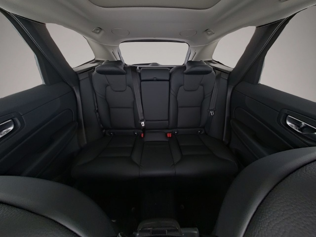 Volvo XC60 (03/2025, Benzin)