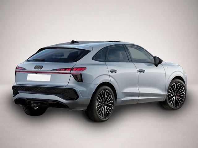 Audi Q3 (, Benzin)