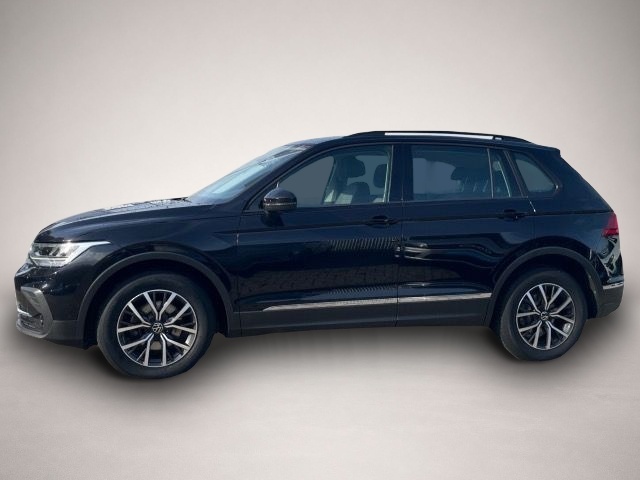 Volkswagen Tiguan (07/2021, Benzin)