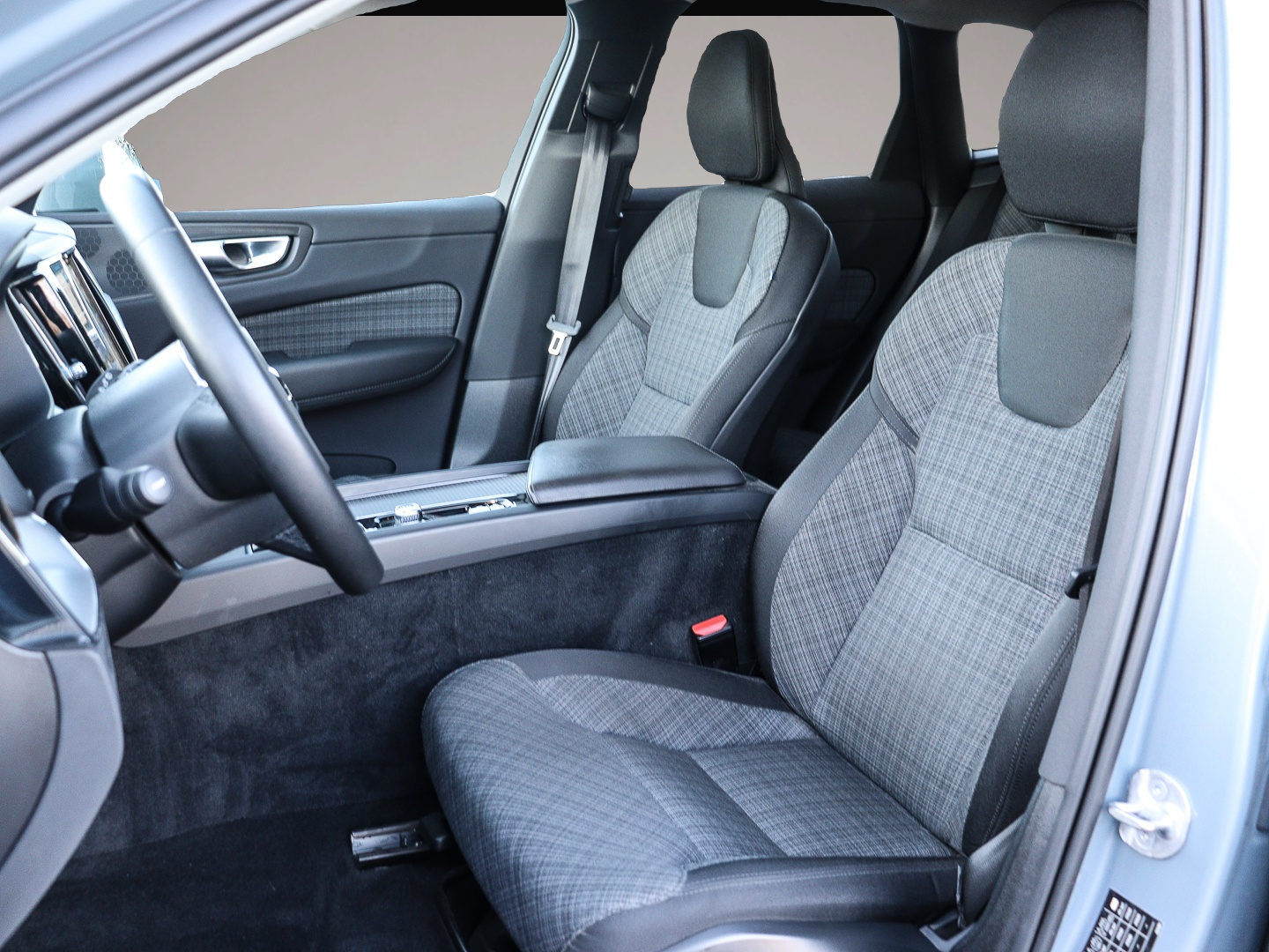 Volvo XC60 (12/2023, Benzin)