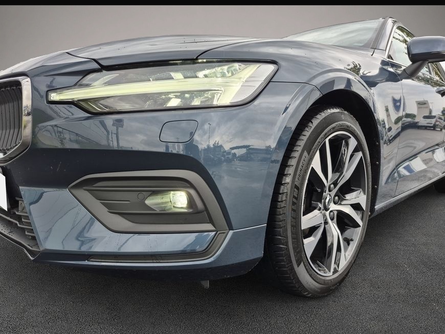Volvo V60 (05/2024, Benzin)