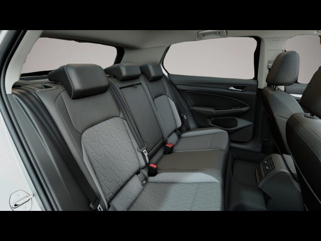 Volkswagen Golf (05/2026, Benzin)