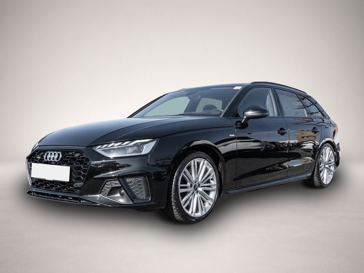 Audi A4 (11/2022, Benzin)
