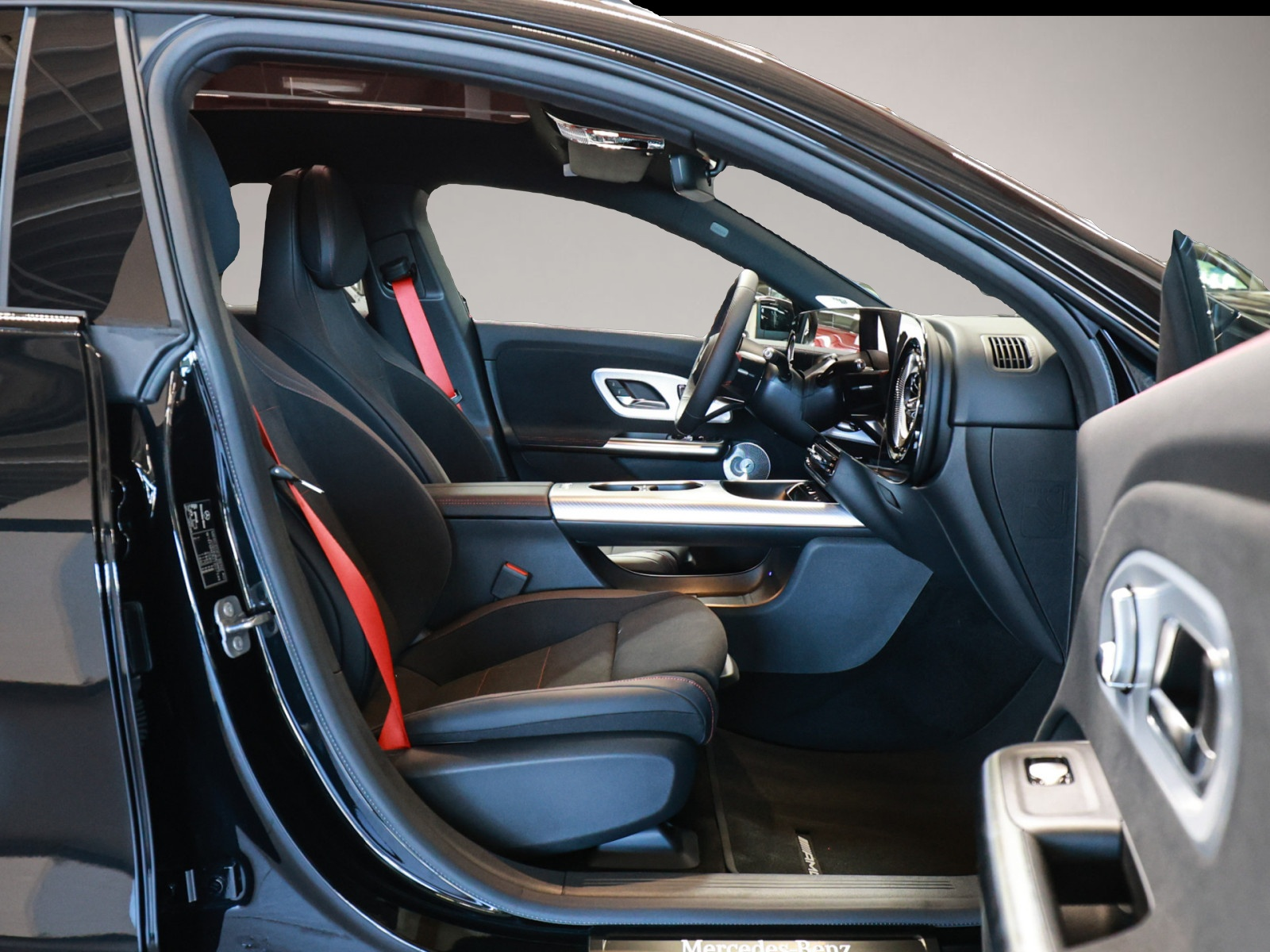 Mercedes-Benz CLA 350 (04/2026, ELECTRIC)
