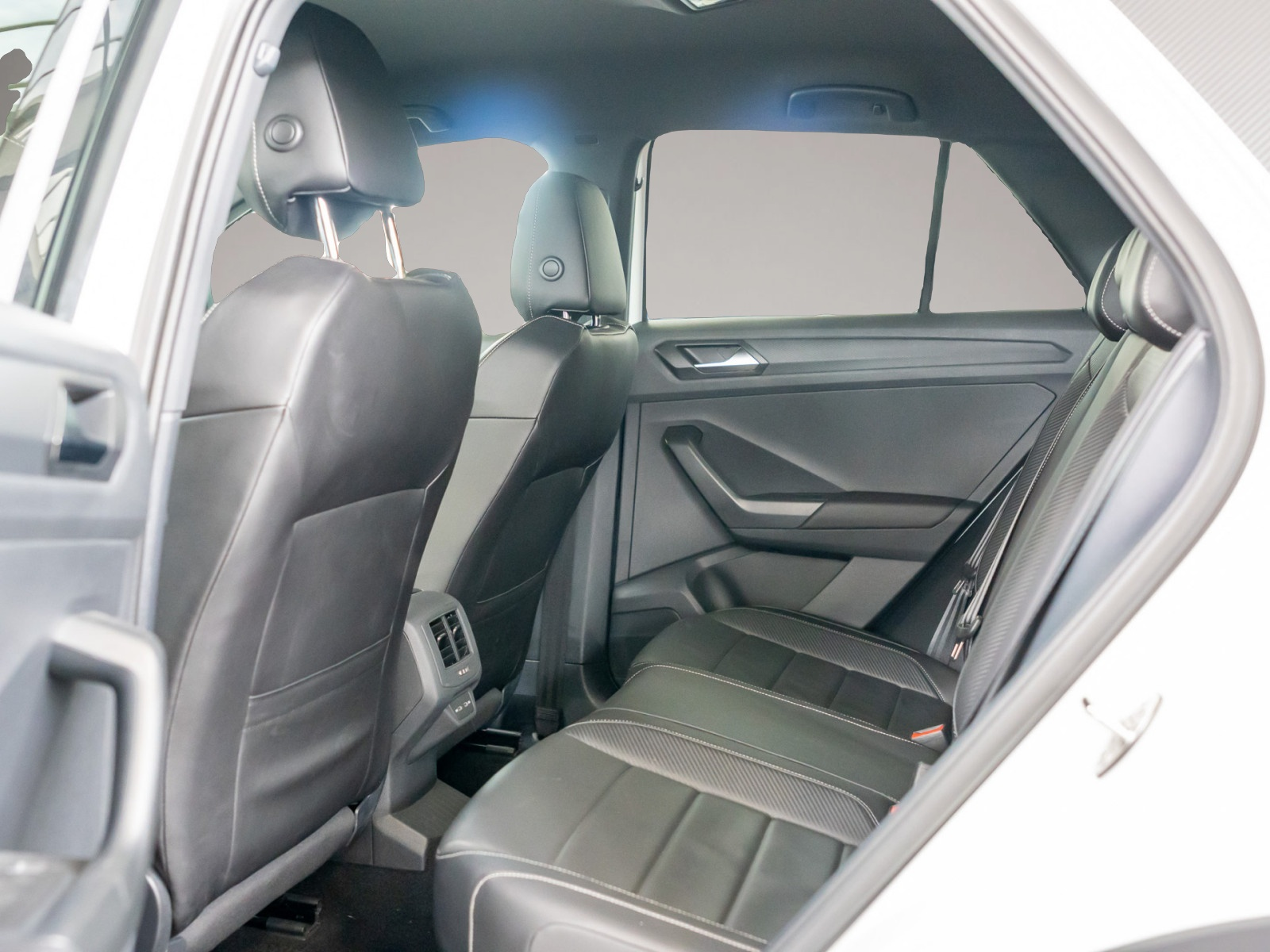 Volkswagen T-Roc (01/2024, Diesel)