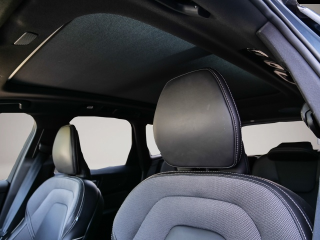 Volvo XC60 (05/2025, Benzin)