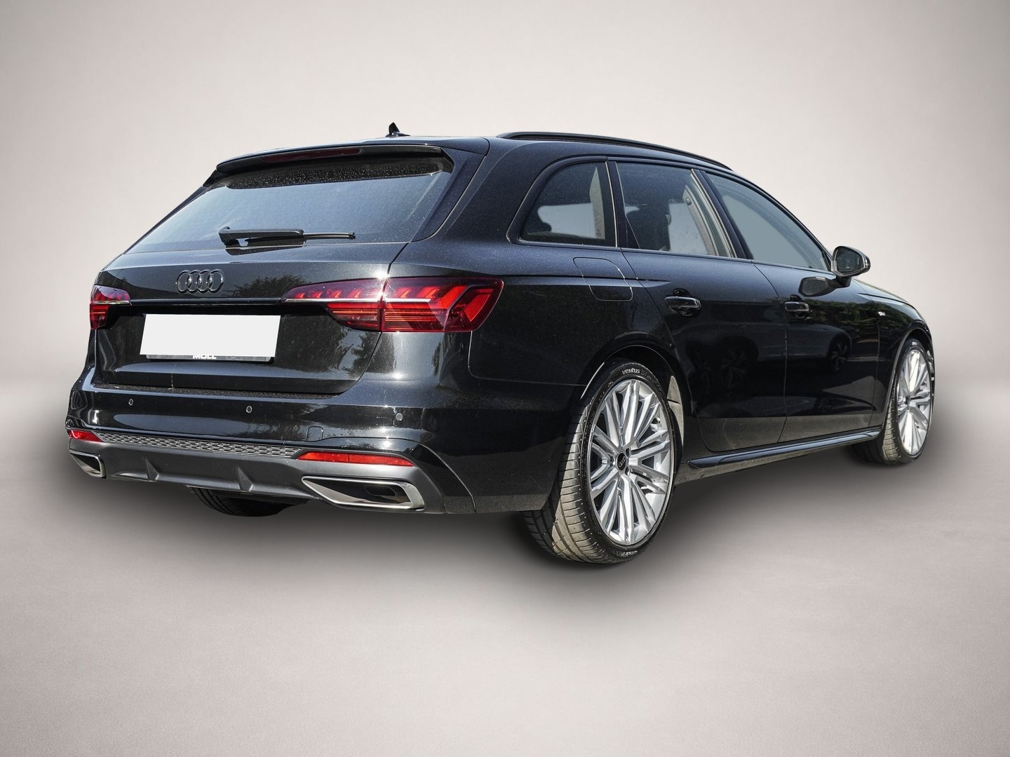 Audi A4 (04/2023, Benzin)