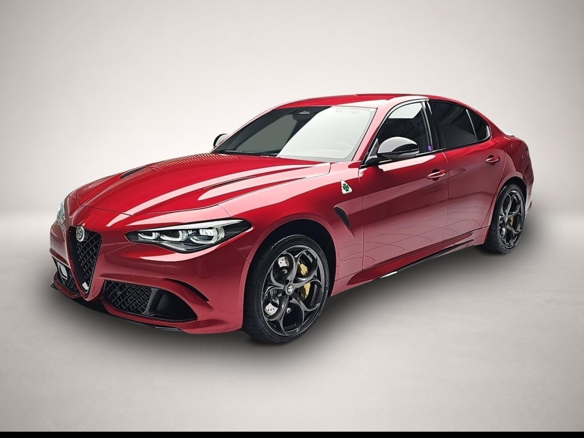 Alfa Romeo Giulia, image 1 of 4