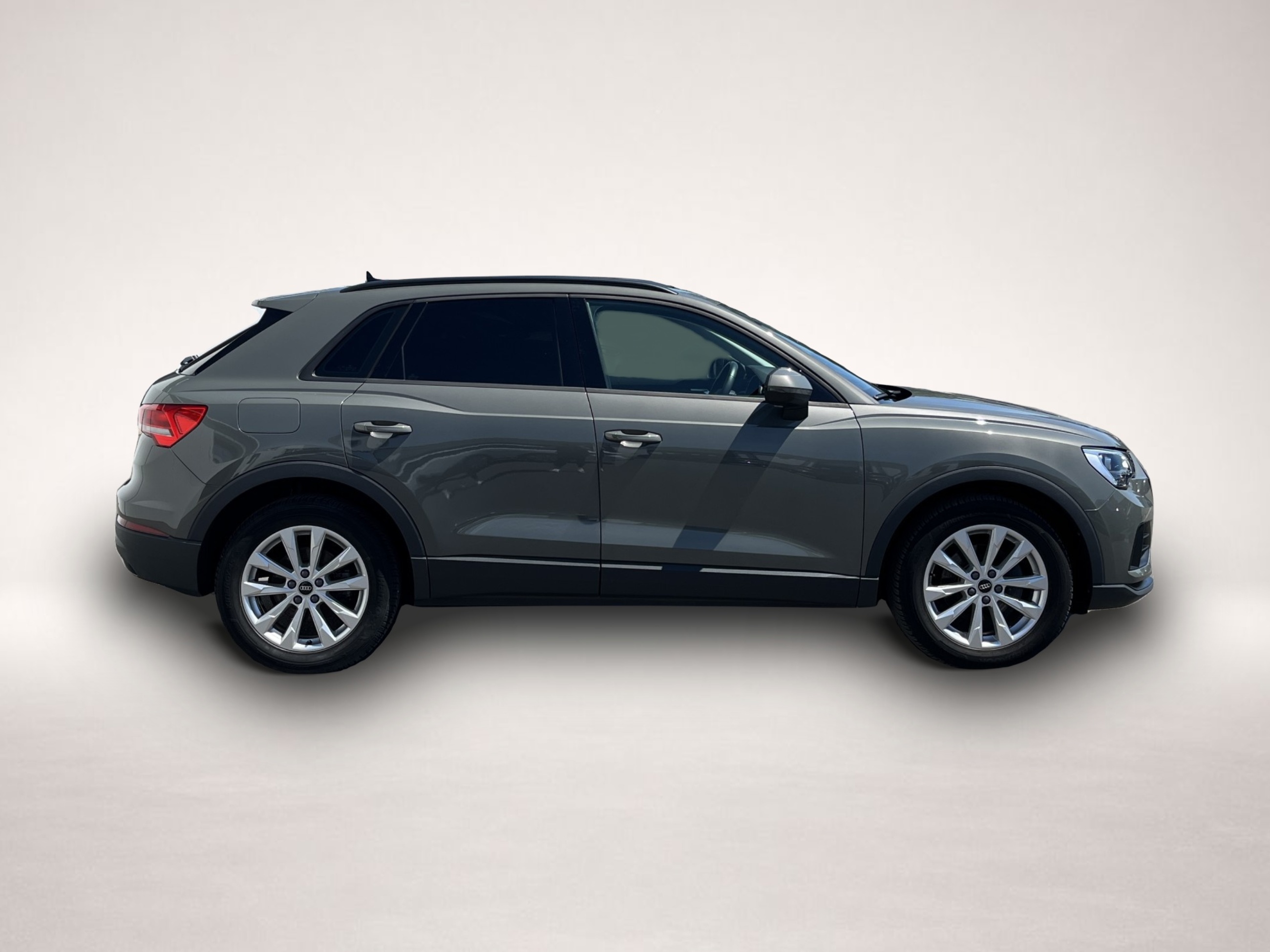 Audi Q3 (12/2022, Diesel)