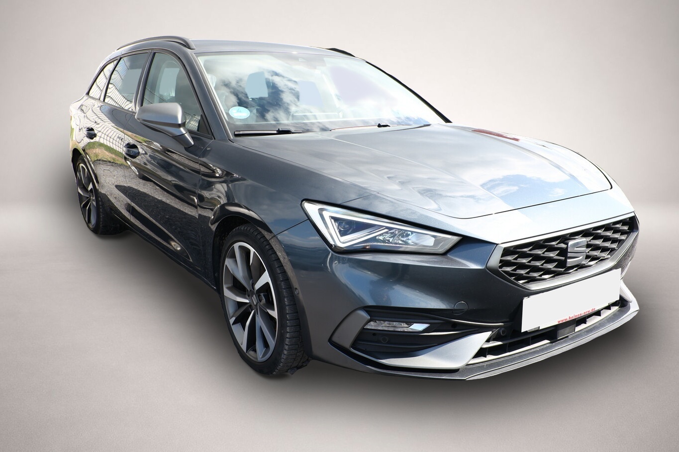 Seat Leon (08/2023, Benzin)