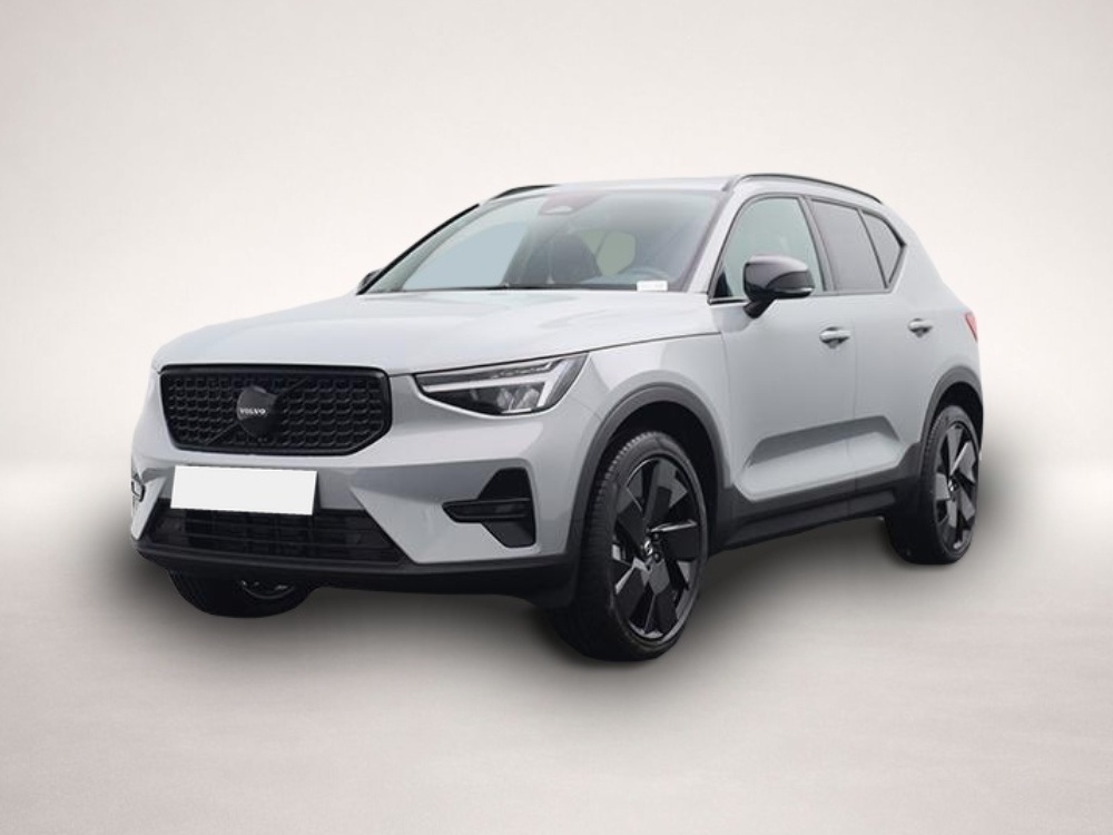 Volvo XC40 (04/2026, Benzin)