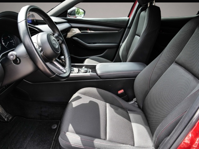 Mazda 3 (06/2023, Benzin)