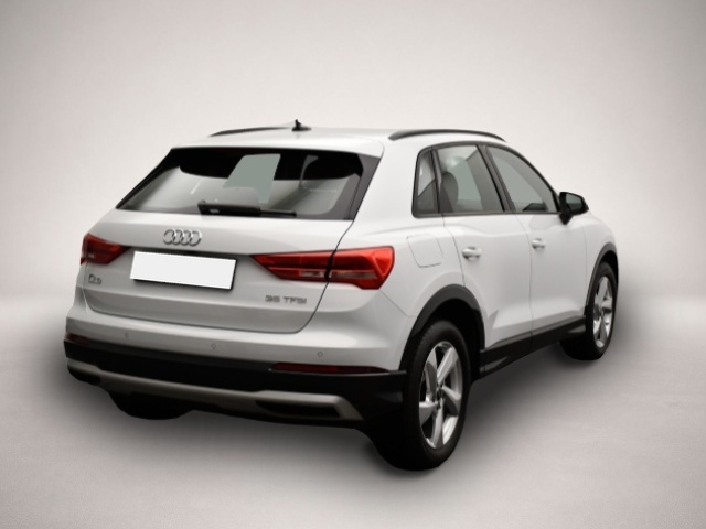 Audi Q3 (08/2025, Benzin)