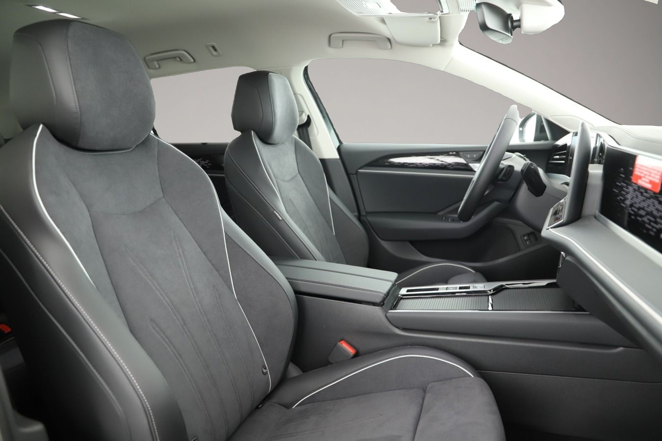 Volkswagen Passat Variant (10/2025, Hybrid (Benzin/Elektro))